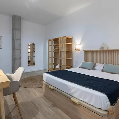 Travel Habitat Mediterranean Suites Valencia Buitenkant foto