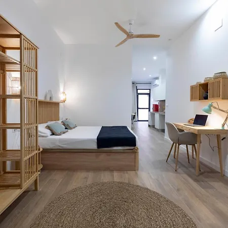 Travel Habitat Mediterranean Suites Valencia Buitenkant foto