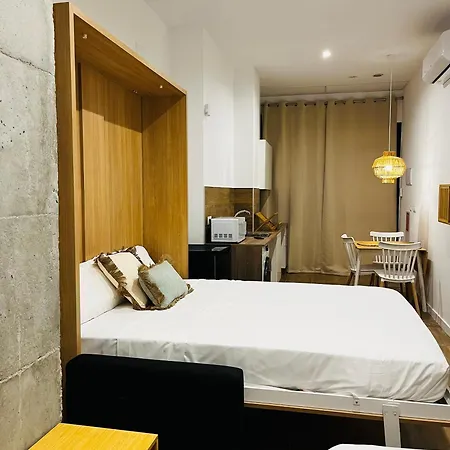 Travel Habitat Mediterranean Suites Valencia Buitenkant foto