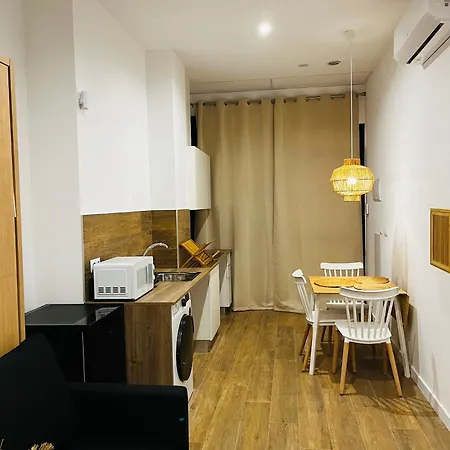 Travel Habitat Mediterranean Suites Valencia Buitenkant foto