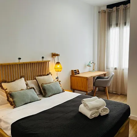 Travel Habitat Mediterranean Suites Valencia Buitenkant foto