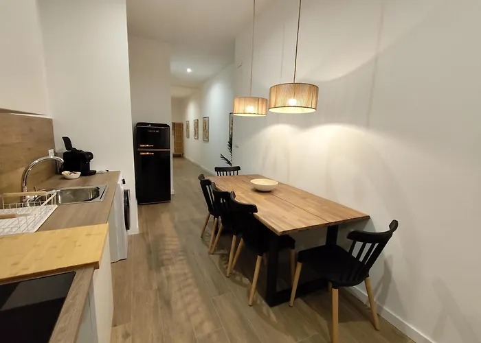 Travel Habitat Mediterranean Suites