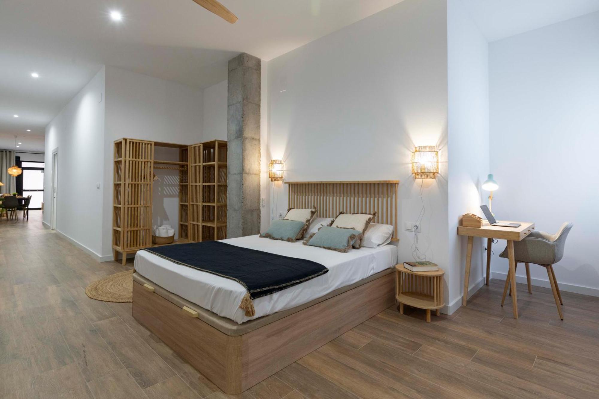 Travel Habitat Mediterranean València